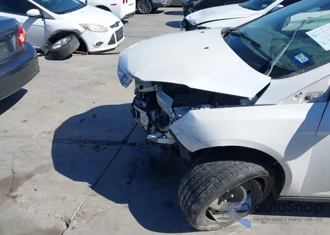 2012 Ford Focus Titanium z USA, uszkodzony, nr VIN 1FAHP3N29CL235368